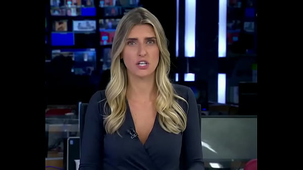 Joana Treptow – mostrou sem querer seus lindos seios AO VIVO!!! – safada – puta – vagabunda – sexy – tarada – oral – anal – sexo – cachorra – loira – morena – programa – tesuda – peitao – rabao – delicia – brasileira – piranha – mulata – nega